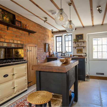 Little Oakley Cottage Sandford St Martin Bagian luar foto